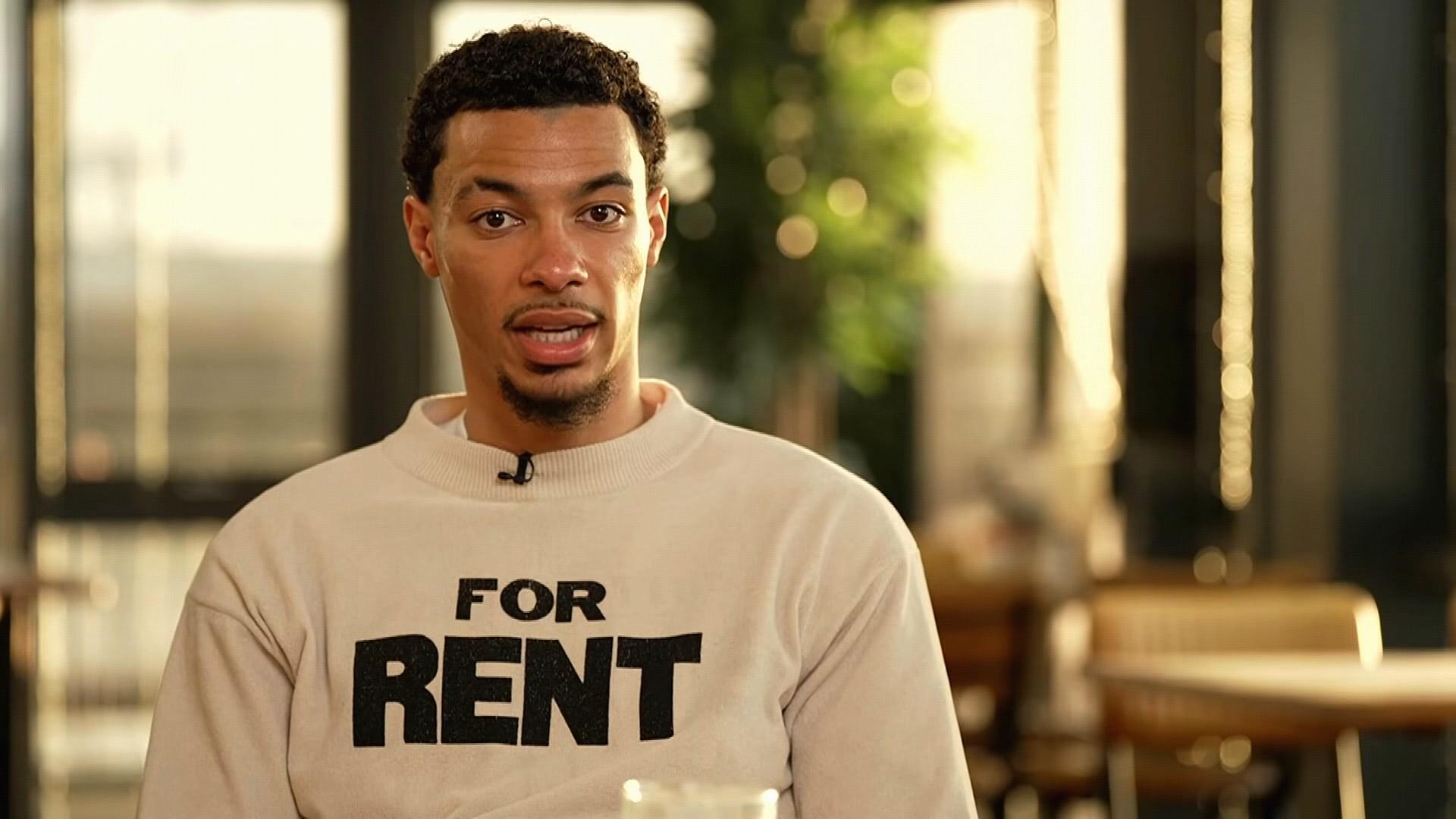 体育赛事-埃基蒂克：在利物浦建立归属感很容易；能和达爵分享纪录很棒